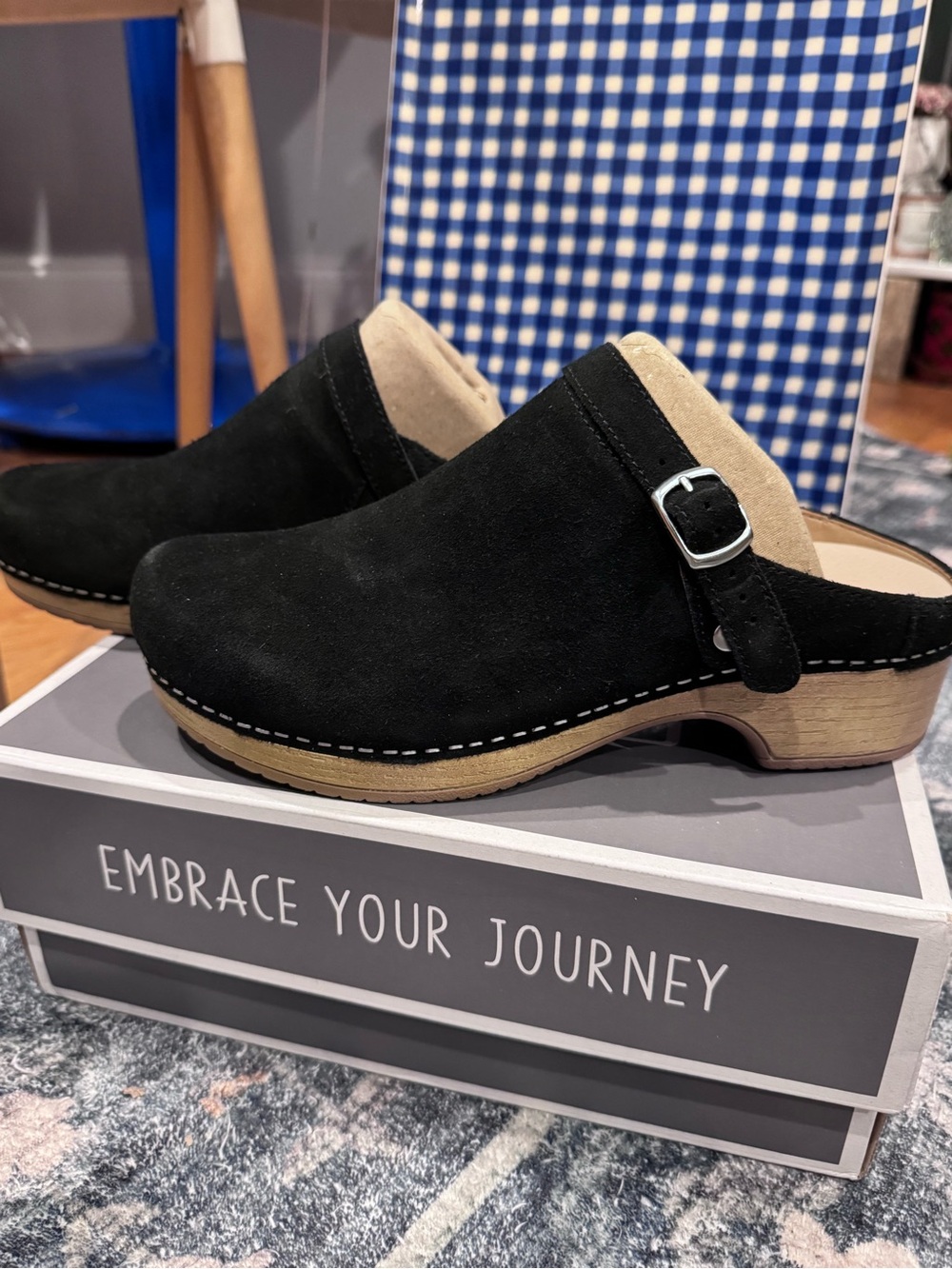 Brand New in Box Black Suede Dansko Berry Clogs 39